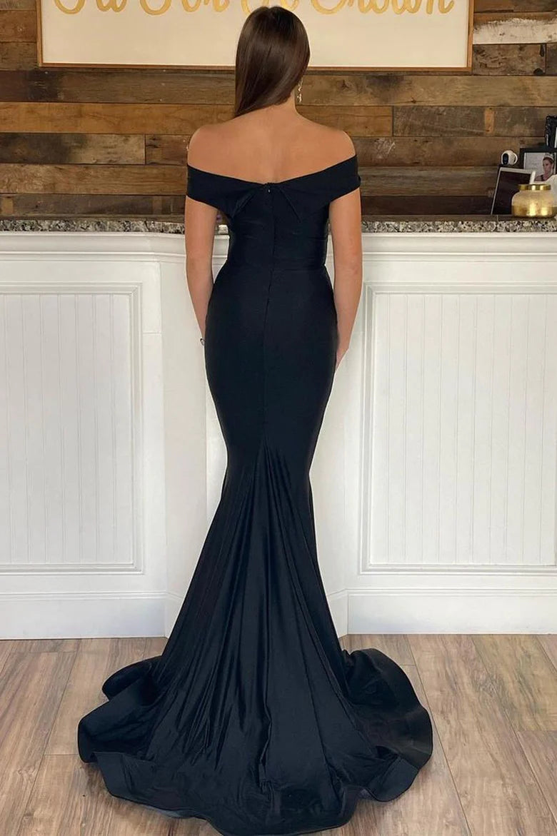 Vestido de fiesta de trompeta con hombros descubiertos